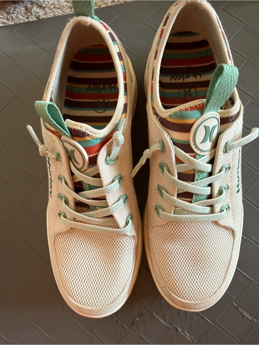 Hurley Cream Canvas Sneakers with Mint Accents and Multicolor Striped Lining